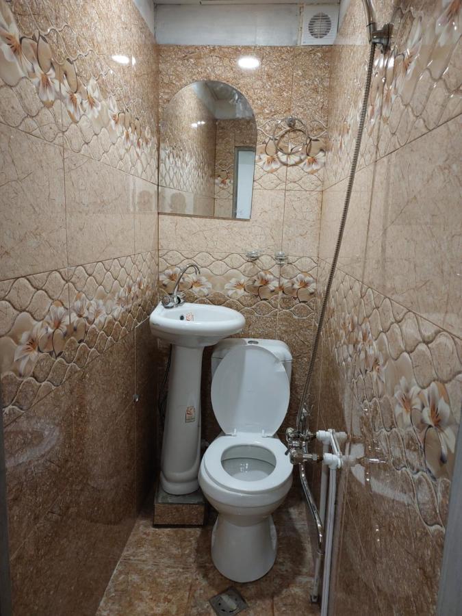 Sam'S Place, Tours With Sam Yerevan Exterior foto