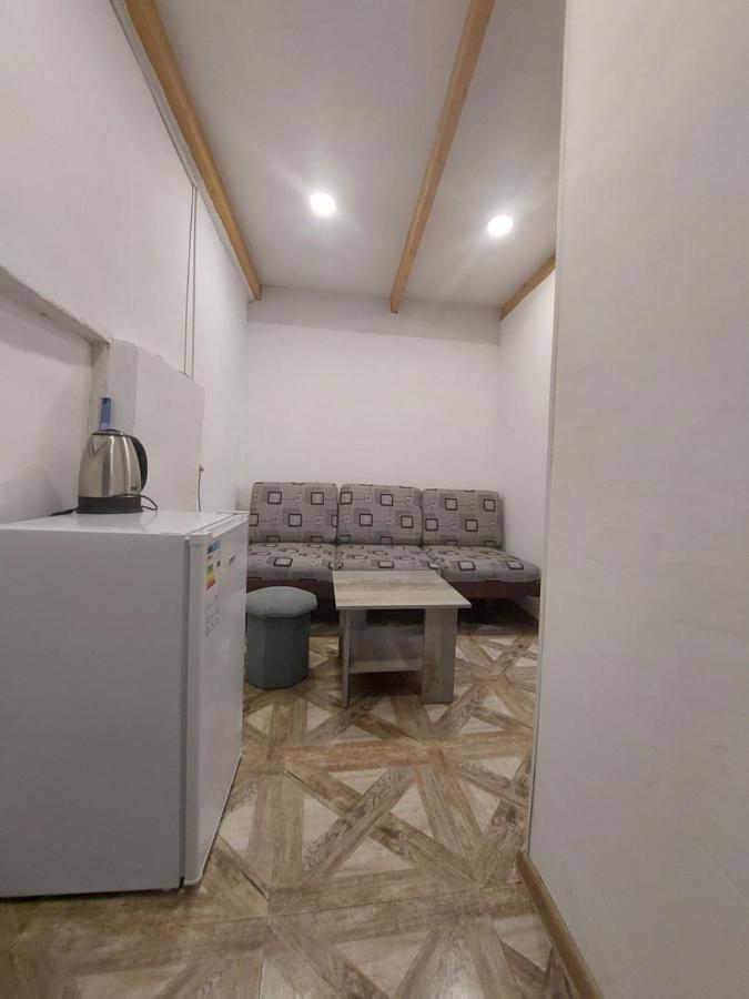 Sam'S Place, Tours With Sam Yerevan Exterior foto