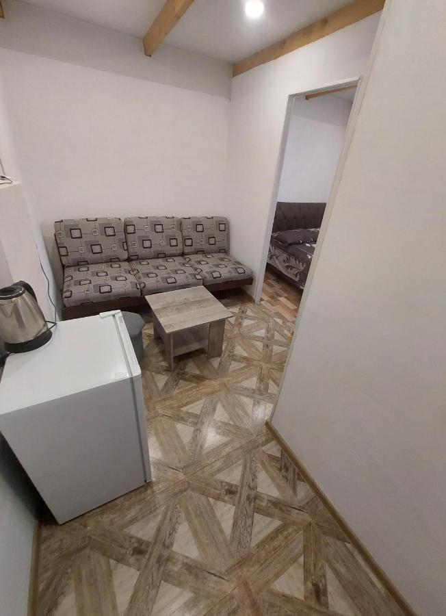 Sam'S Place, Tours With Sam Yerevan Exterior foto